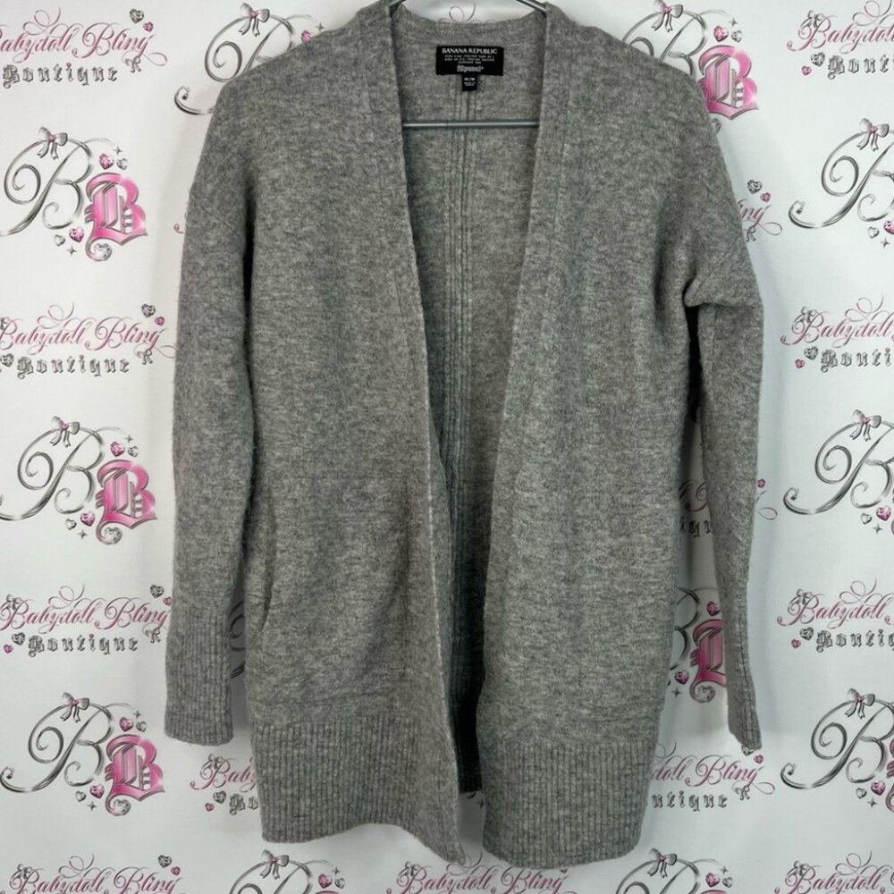 Banana Republic cardigan find Italian yarn flipucci white Heather Gray Cardigan